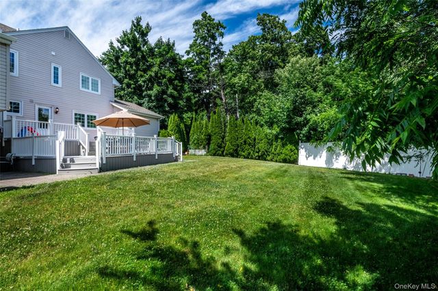 9 Primrose Avenue W, White Plains, NY 10607