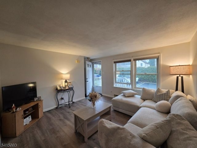 60 Stoll St 9, Netcong Boro, NJ 07857