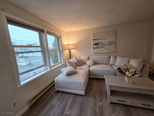 60 Stoll St 9, Netcong Boro, NJ 07857