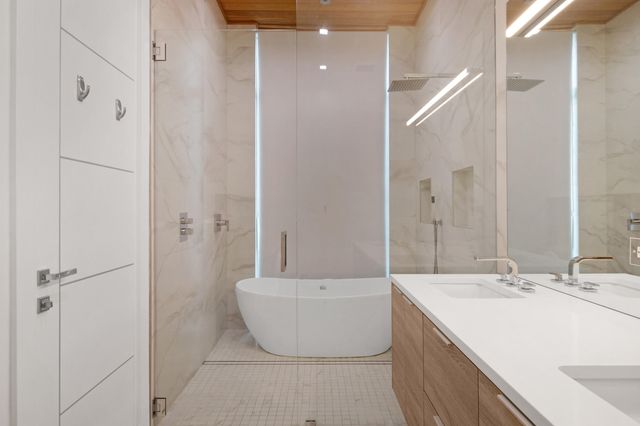 606 NE 8TH Avenue, Fort Lauderdale, FL 33304