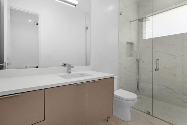 606 NE 8TH Avenue, Fort Lauderdale, FL 33304