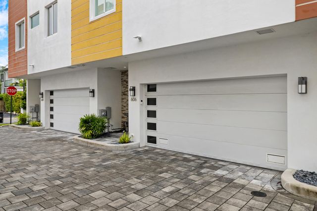 606 NE 8TH Avenue, Fort Lauderdale, FL 33304