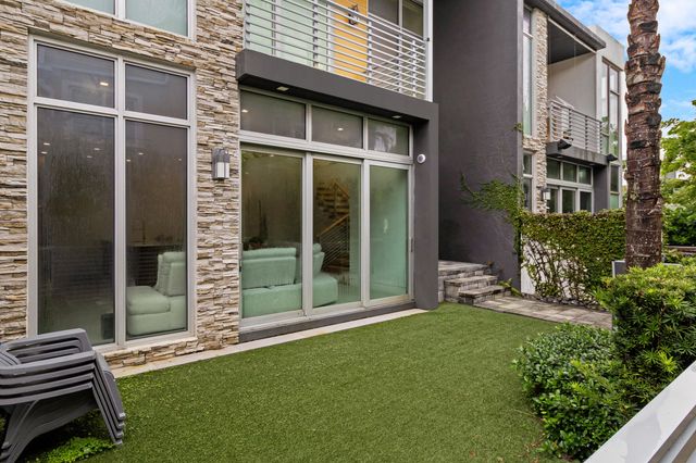 606 NE 8TH Avenue, Fort Lauderdale, FL 33304