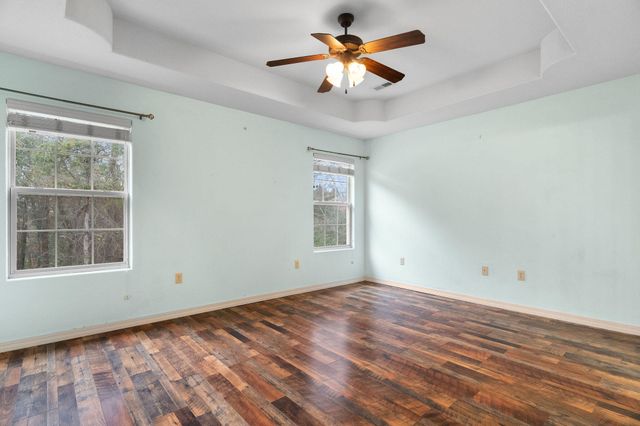 440 Hillbilly Lane, Hollister, MO 65672