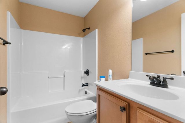 440 Hillbilly Lane, Hollister, MO 65672