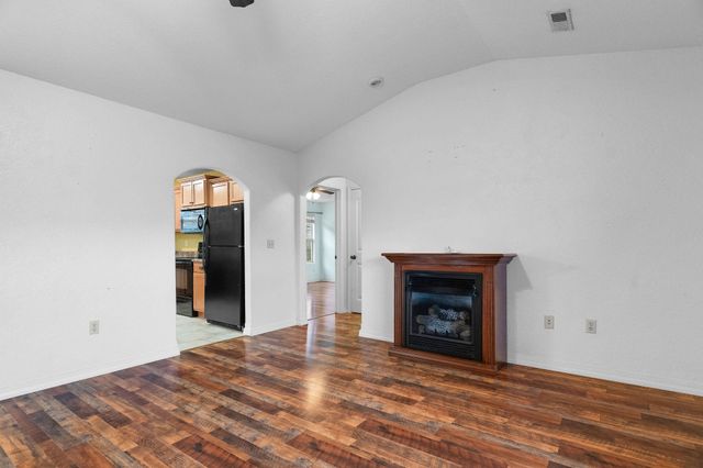 440 Hillbilly Lane, Hollister, MO 65672