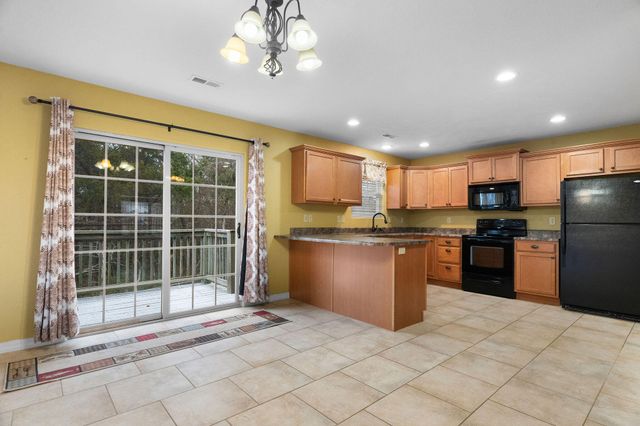 440 Hillbilly Lane, Hollister, MO 65672