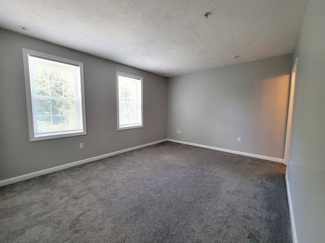 70 Oak Street Extension 3E, Brockton, MA 02301