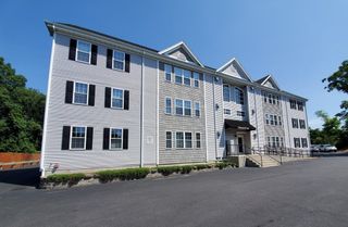 70 Oak Street Extension 3E, Brockton, MA 02301