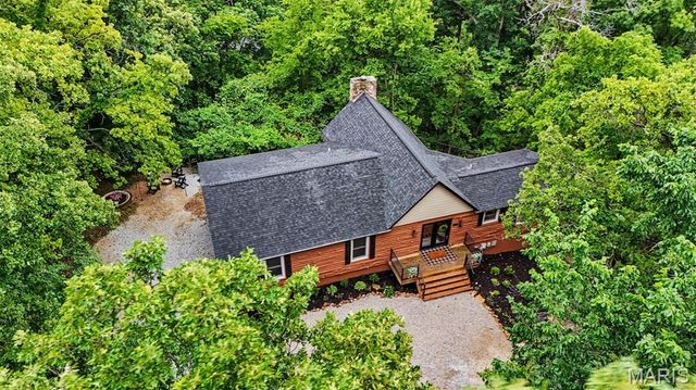 23 Lakeview Drive, St Charles, MO 63303