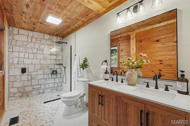 23 Lakeview Drive, St Charles, MO 63303