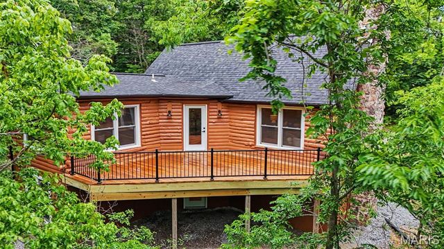 23 Lakeview Drive, St Charles, MO 63303
