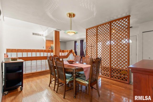 2816 W RICHWOODS Boulevard, Peoria, IL 61604