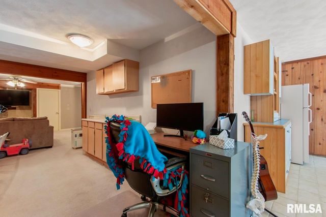 2816 W RICHWOODS Boulevard, Peoria, IL 61604