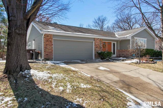 2816 W RICHWOODS Boulevard, Peoria, IL 61604