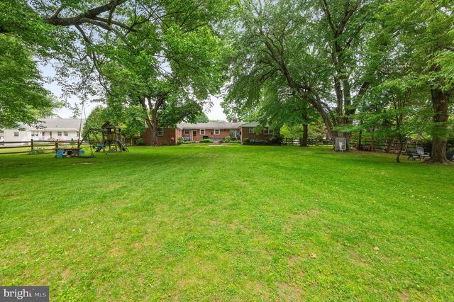 578 KUTCHER RD, Southampton, PA 18966