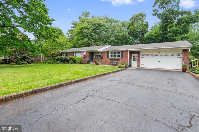 578 KUTCHER RD, Southampton, PA 18966