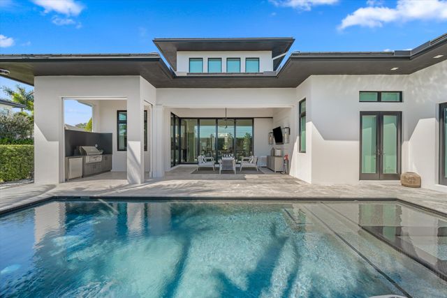 3016 Blue Cypress Lane, Wellington, FL 33414