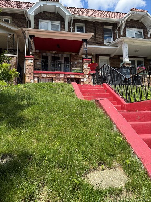 155 Sunnyside Avenue, Brooklyn, NY 11207