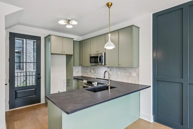 1160 Boulevard SE 6, Atlanta, GA 30312