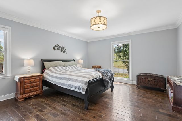 2221 Castlewood Dr, Franklin, TN 37064