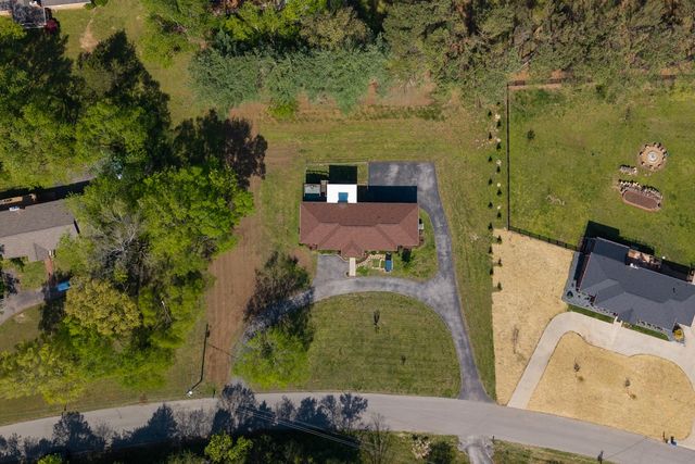 2221 Castlewood Dr, Franklin, TN 37064