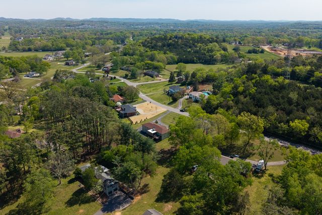 2221 Castlewood Dr, Franklin, TN 37064