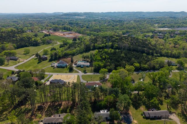 2221 Castlewood Dr, Franklin, TN 37064