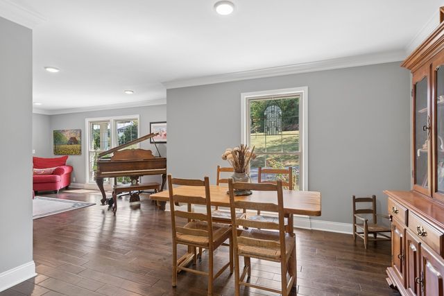 2221 Castlewood Dr, Franklin, TN 37064