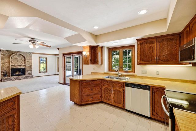 W248S6845 Sugar Maple Drive, Waukesha, WI 53189