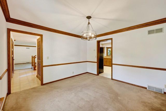 W248S6845 Sugar Maple Drive, Waukesha, WI 53189