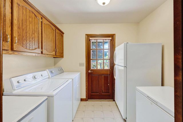 W248S6845 Sugar Maple Drive, Waukesha, WI 53189
