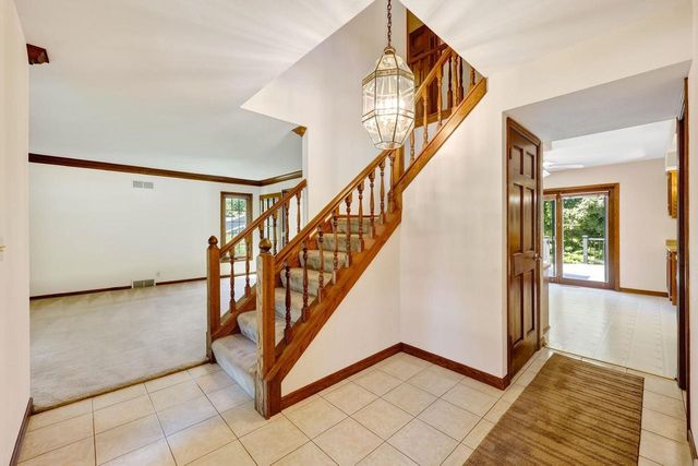 W248S6845 Sugar Maple Drive, Waukesha, WI 53189