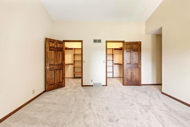 W248S6845 Sugar Maple Drive, Waukesha, WI 53189