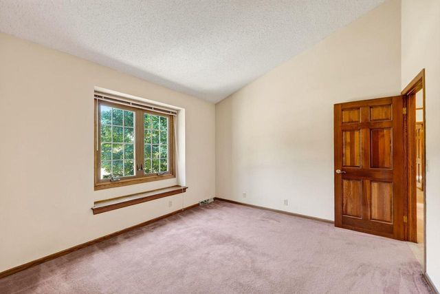 W248S6845 Sugar Maple Drive, Waukesha, WI 53189