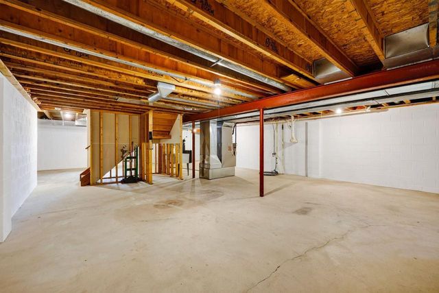 W248S6845 Sugar Maple Drive, Waukesha, WI 53189