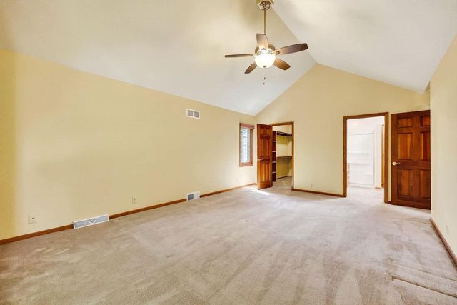 W248S6845 Sugar Maple Drive, Waukesha, WI 53189