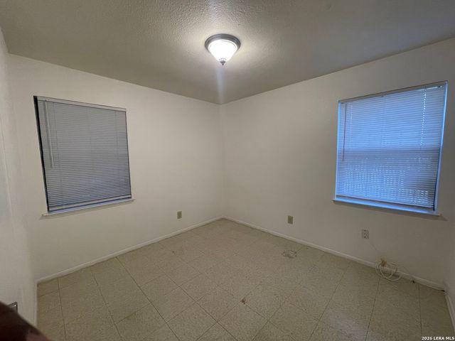1711 W Cesar E Chavez Blvd Apt 1, San Antonio, TX 78207