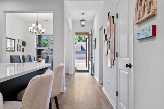 195 CHICKASAW TRACE DR, Oakland, TN 38060