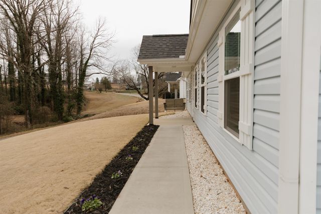 653 N Shamrock Avenue, Landrum, SC 29356