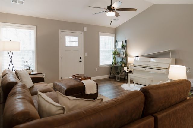 653 N Shamrock Avenue, Landrum, SC 29356