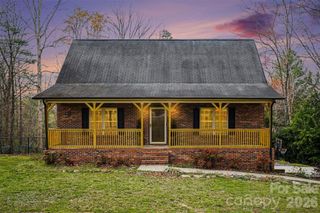 3301 Deal Mill Road, Hudson, NC 28638