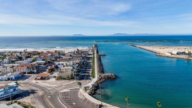 333 Melrose Drive, Oxnard, CA 93035