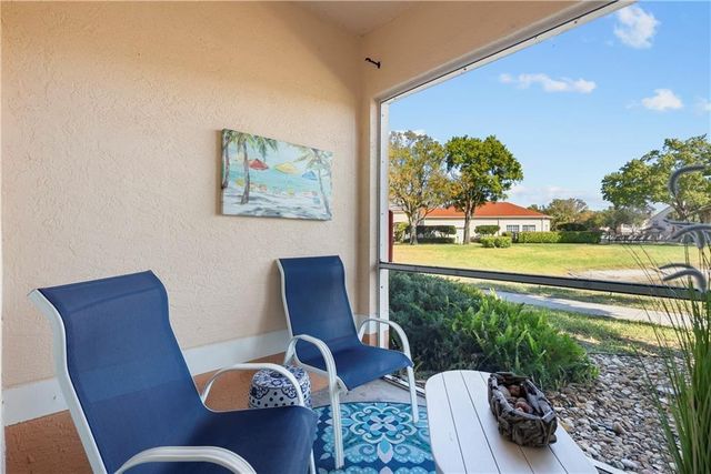 2572 57th Circle 2572, Vero Beach, FL 32966