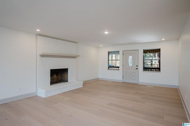 80 SILVER LAKE DRIVE, Cropwell, AL 35054