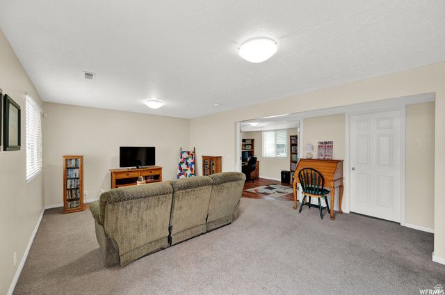 7987 S 3260 W, West Jordan, UT 84088