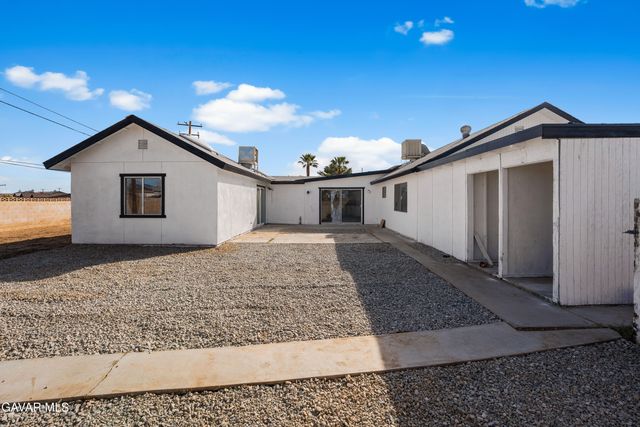 21235 79th Street, California City, CA 93505