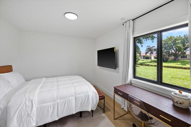 1262 The 12th Fairway, Wellington, FL 33414