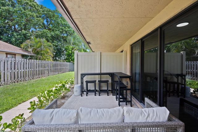 1262 The 12th Fairway, Wellington, FL 33414