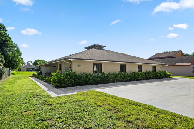 1262 The 12th Fairway, Wellington, FL 33414